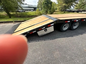  20+10 Hydraulic Dovetail16k Trailer For Sale 