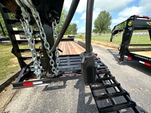  20+10 Hydraulic Dovetail16k Trailer For Sale 